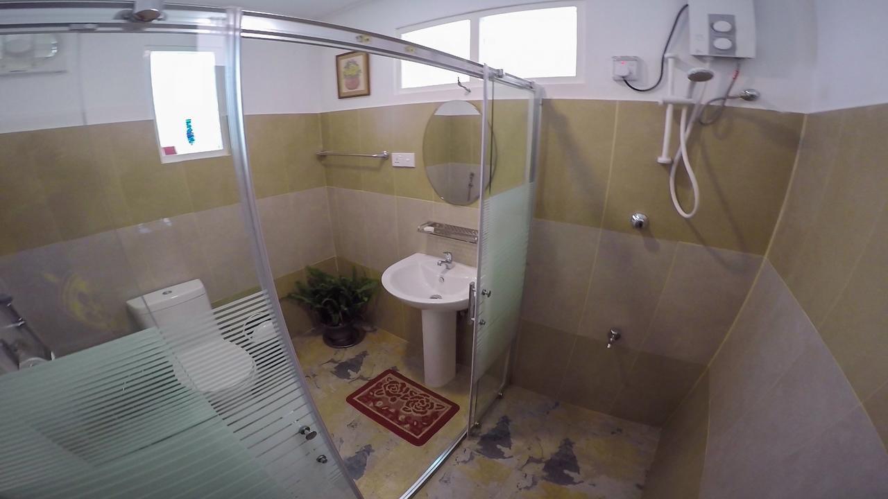 Temple View Apartment Канди Екстериор снимка